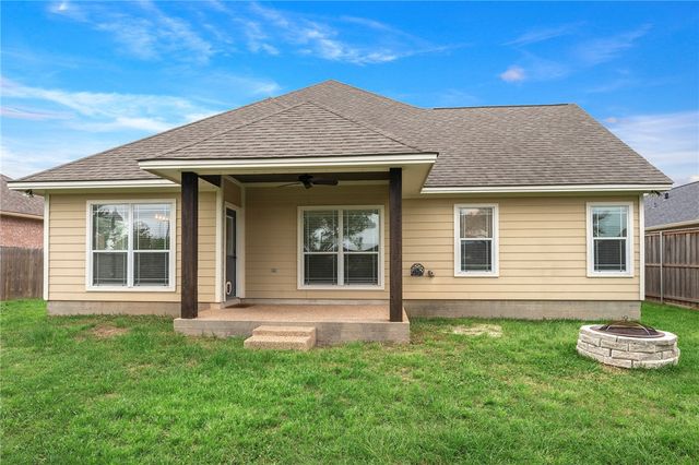 3304 Keefer Loop, College Station, TX 77845
