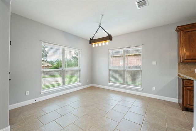 3304 Keefer Loop, College Station, TX 77845