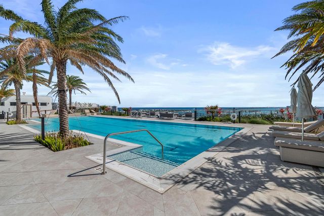 220 Lake Shore Drive 1913, Lake Park, FL 33403