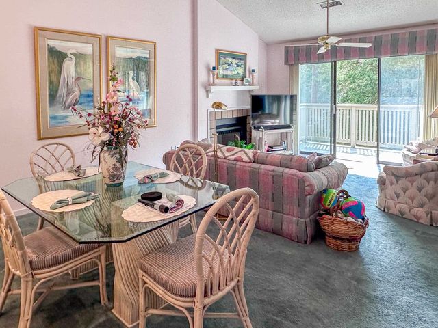 230 Westleton Dr Apt 20D, Myrtle Beach, SC 29572