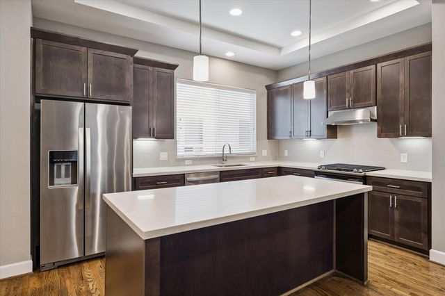323 Eado Park Circle, Houston, TX 77020