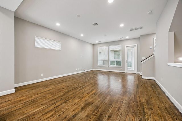 323 Eado Park Circle, Houston, TX 77020