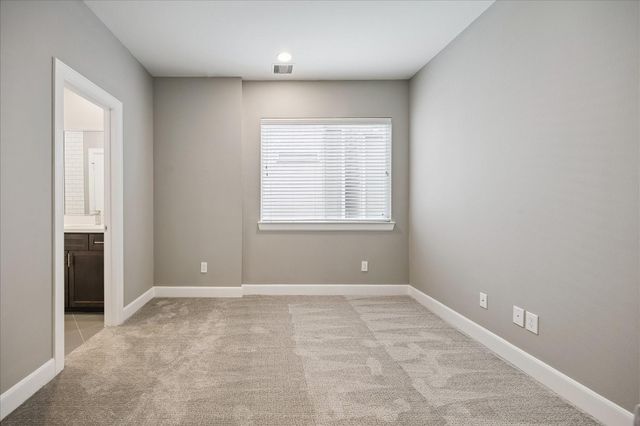323 Eado Park Circle, Houston, TX 77020