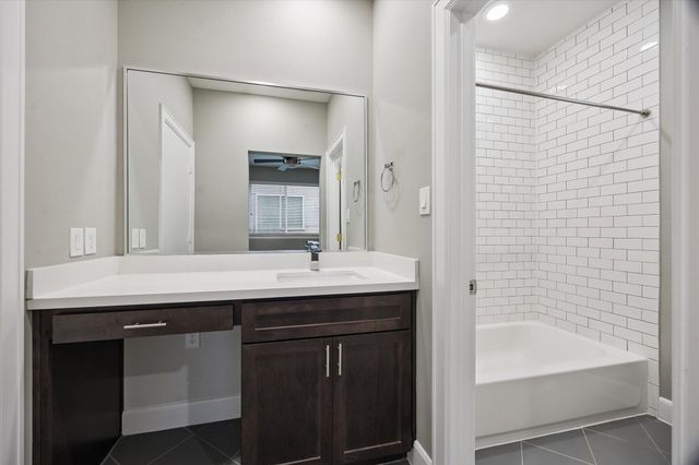 323 Eado Park Circle, Houston, TX 77020