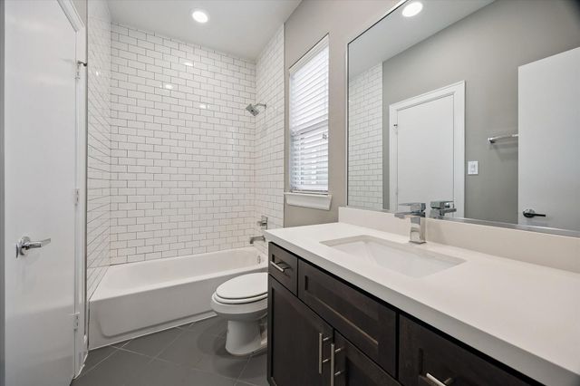 323 Eado Park Circle, Houston, TX 77020