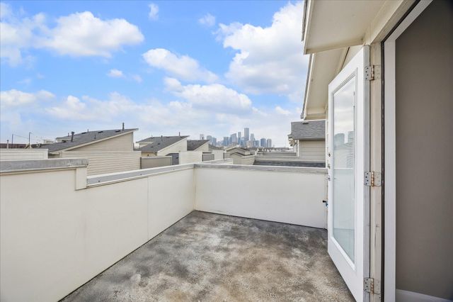 323 Eado Park Circle, Houston, TX 77020