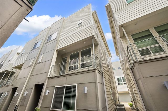 323 Eado Park Circle, Houston, TX 77020