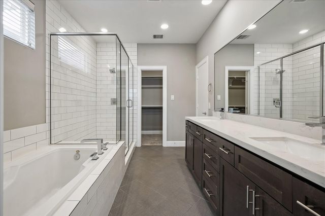 323 Eado Park Circle, Houston, TX 77020