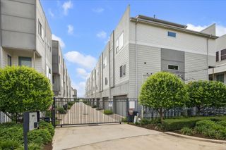 323 Eado Park Circle, Houston, TX 77020