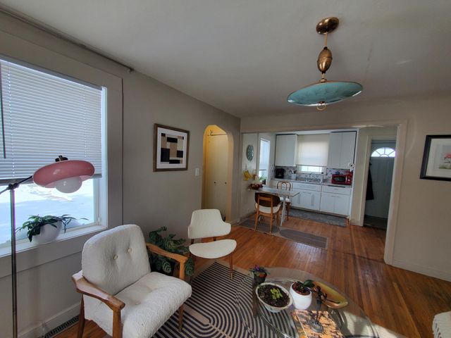 593 Grove Street SW, Hutchinson, MN 55350