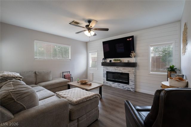 668 Pacific Cascades Drive, Henderson, NV 89012