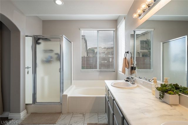 668 Pacific Cascades Drive, Henderson, NV 89012