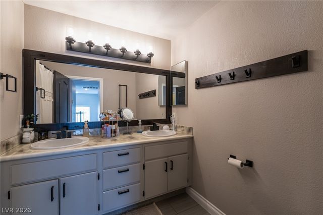 668 Pacific Cascades Drive, Henderson, NV 89012