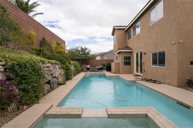 668 Pacific Cascades Drive, Henderson, NV 89012