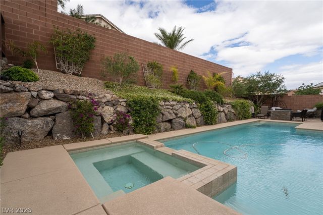 668 Pacific Cascades Drive, Henderson, NV 89012