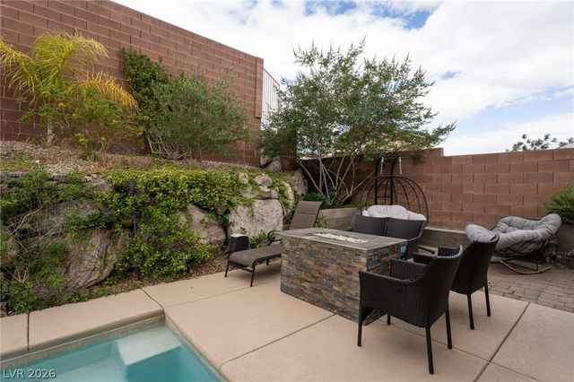 668 Pacific Cascades Drive, Henderson, NV 89012