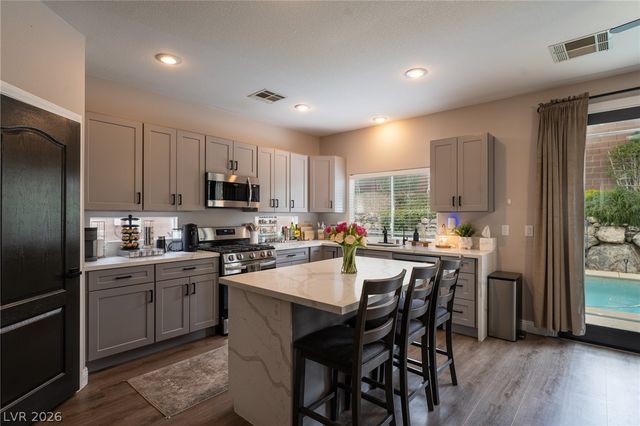 668 Pacific Cascades Drive, Henderson, NV 89012