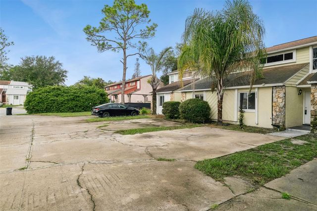 2835 HUNT CLUB LANE, Orlando, FL 32826