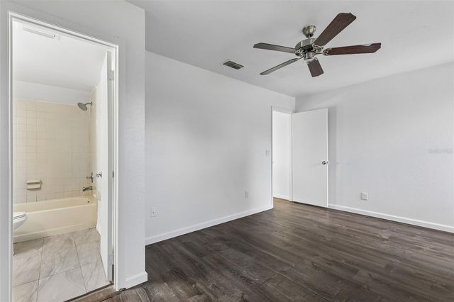2835 HUNT CLUB LANE, Orlando, FL 32826