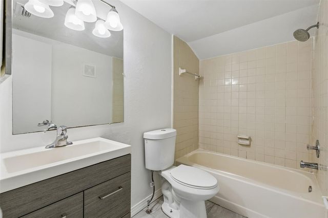 2835 HUNT CLUB LANE, Orlando, FL 32826