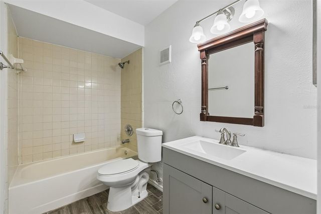 2835 HUNT CLUB LANE, Orlando, FL 32826