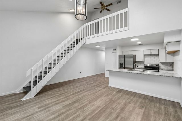 2835 HUNT CLUB LANE, Orlando, FL 32826