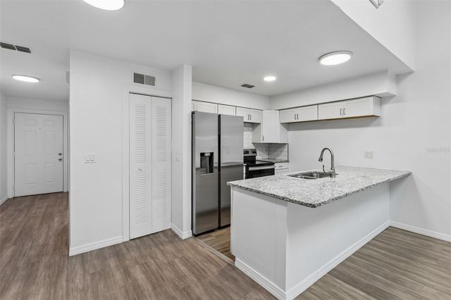 2835 HUNT CLUB LANE, Orlando, FL 32826