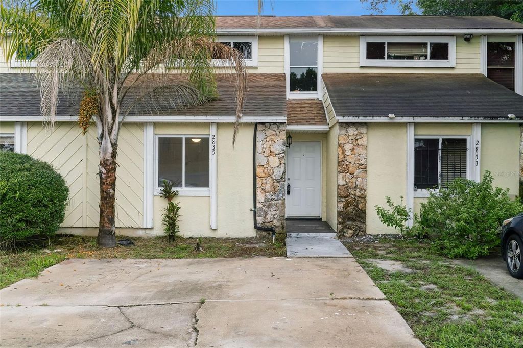2835 HUNT CLUB LANE, Orlando, FL 32826