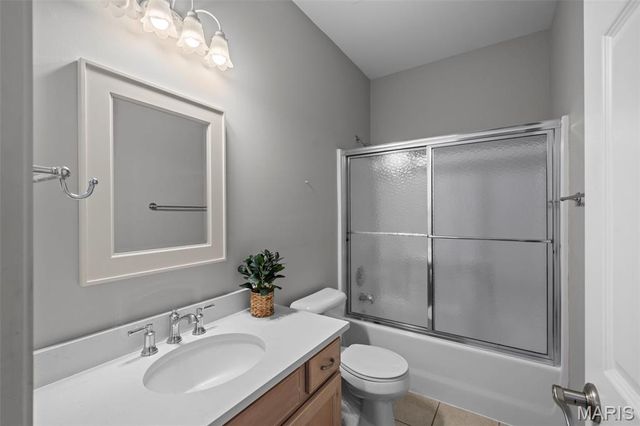 1535 Fawnvalley Drive, Des Peres, MO 63131