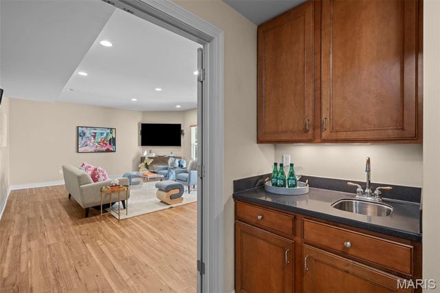 1535 Fawnvalley Drive, Des Peres, MO 63131