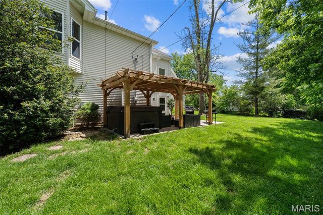 1535 Fawnvalley Drive, Des Peres, MO 63131