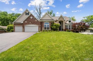 1535 Fawnvalley Drive, Des Peres, MO 63131