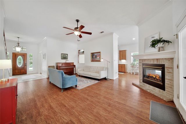 2127 Sendera Ranch Drive, Magnolia, TX 77354