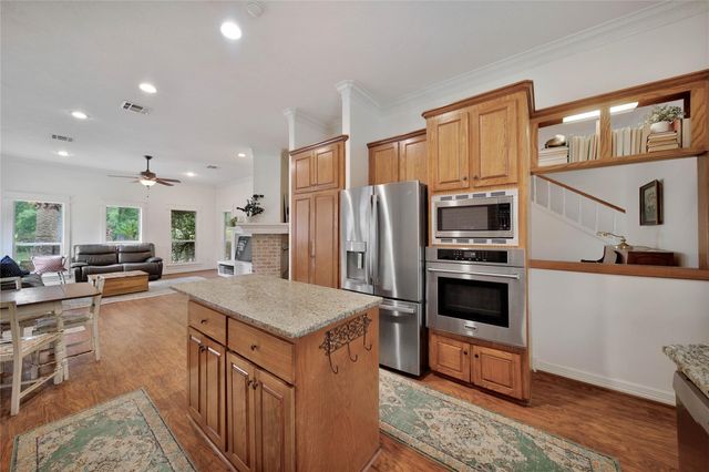 2127 Sendera Ranch Drive, Magnolia, TX 77354