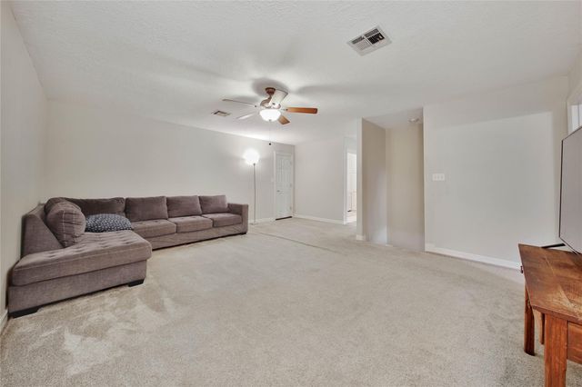 2127 Sendera Ranch Drive, Magnolia, TX 77354