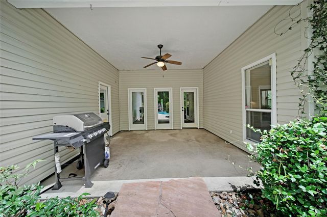 2127 Sendera Ranch Drive, Magnolia, TX 77354