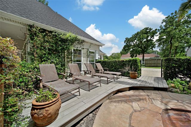 2127 Sendera Ranch Drive, Magnolia, TX 77354