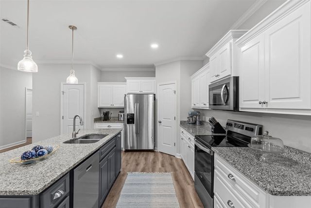 772 Geiger Rd, Headland, AL 36345