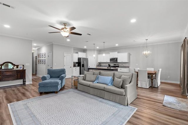 772 Geiger Rd, Headland, AL 36345