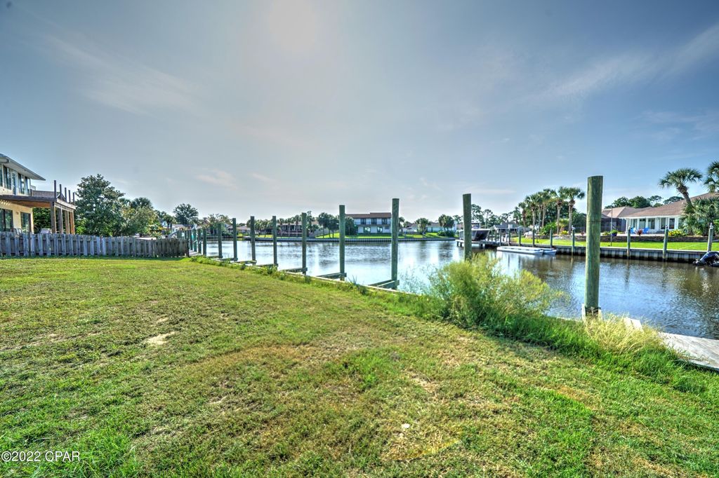Image 12 of property listing at 409 Wahoo Road, Panama City Beach, FL 32408