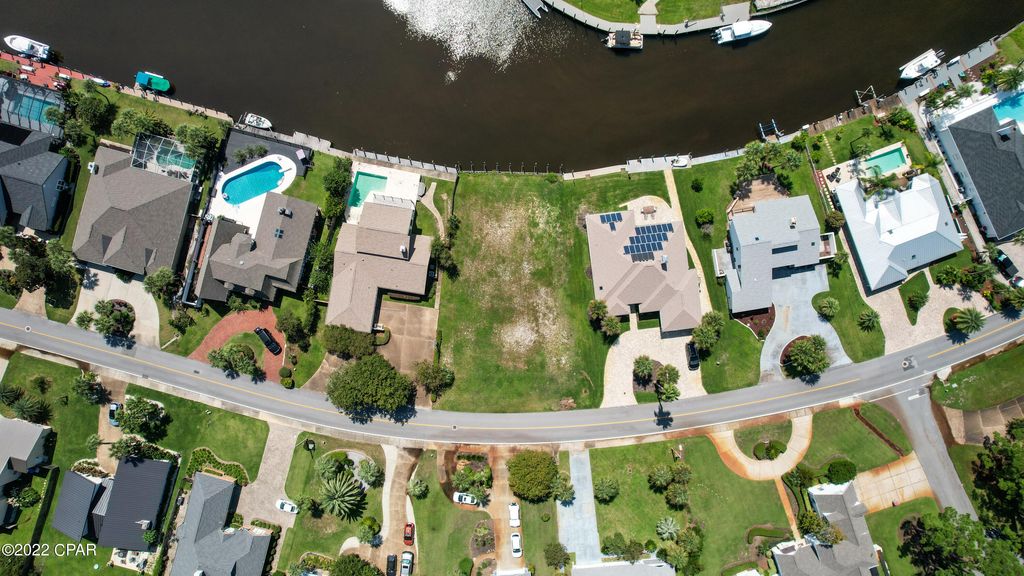 Image 5 of property listing at 409 Wahoo Road, Panama City Beach, FL 32408