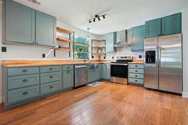 161 Pine Valley Drive, Powder Springs, GA 30127