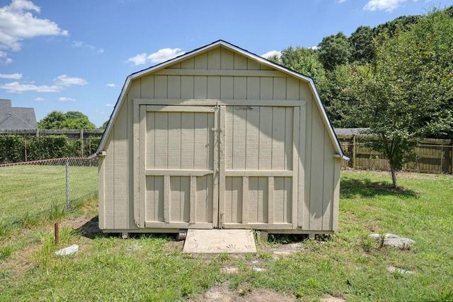 161 Pine Valley Drive, Powder Springs, GA 30127