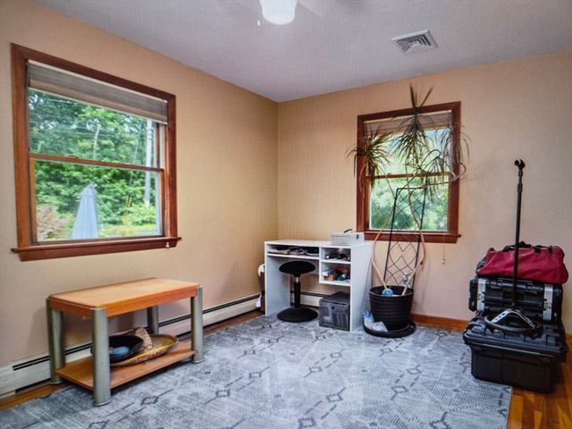 54 Lancaster Rd, Clinton, MA 01510