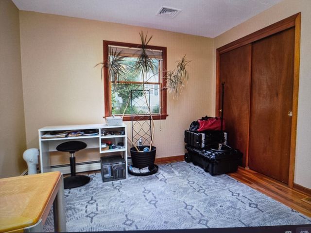 54 Lancaster Rd, Clinton, MA 01510