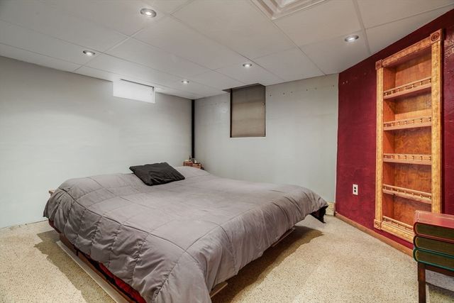54 Lancaster Rd, Clinton, MA 01510