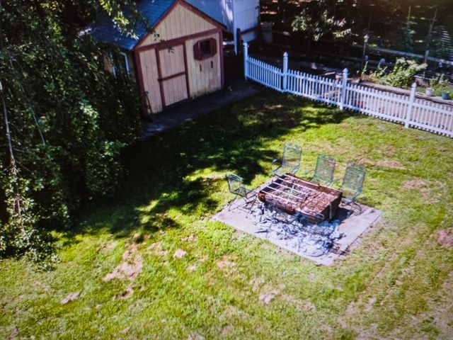 54 Lancaster Rd, Clinton, MA 01510