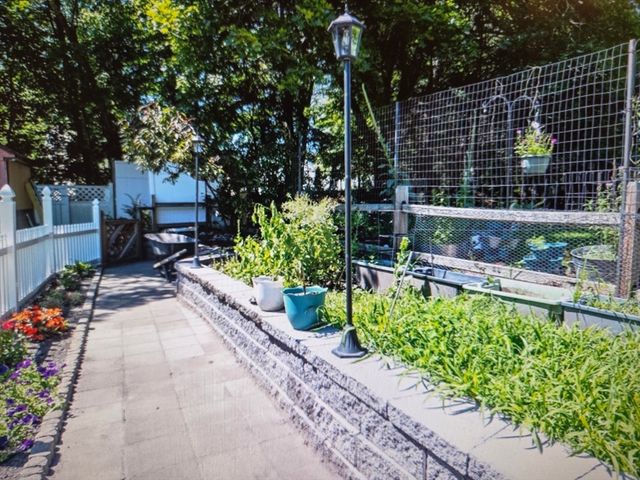 54 Lancaster Rd, Clinton, MA 01510