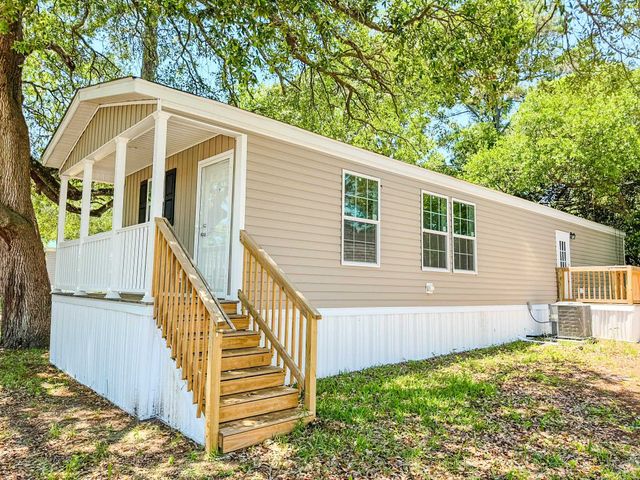 601 6th Ave. S, Myrtle Beach, SC 29577