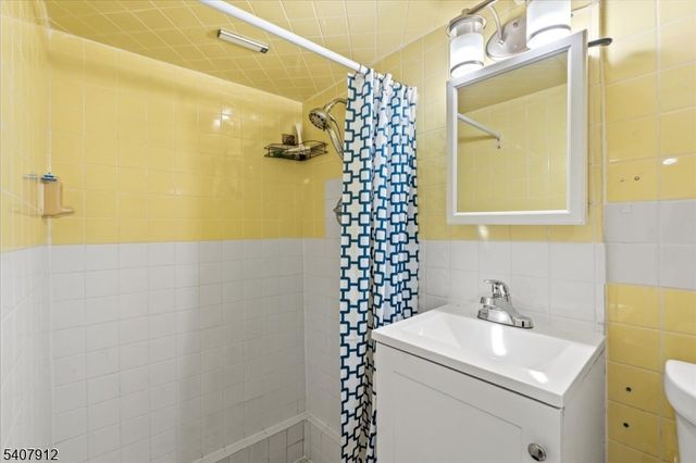 1708 46Th St, North Bergen Twp., NJ 07047